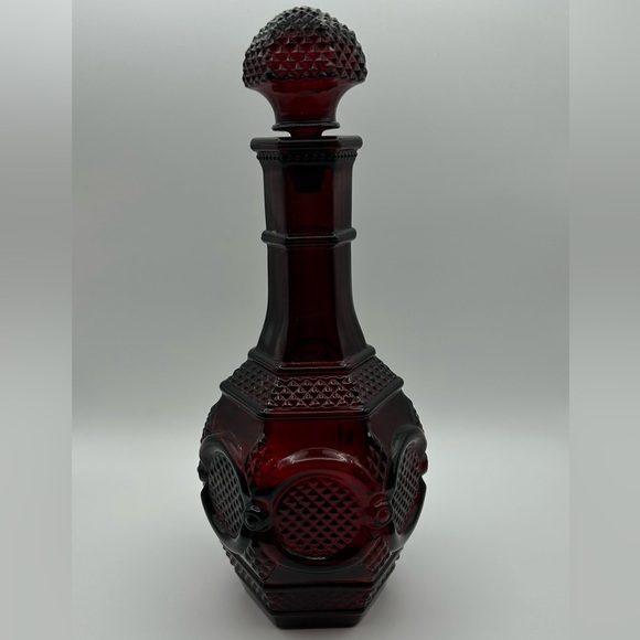 Avon Ruby Red Cape Cod Glassware 1876 Decanter with Stopper Vintage Collectable - Picture 1 of 2